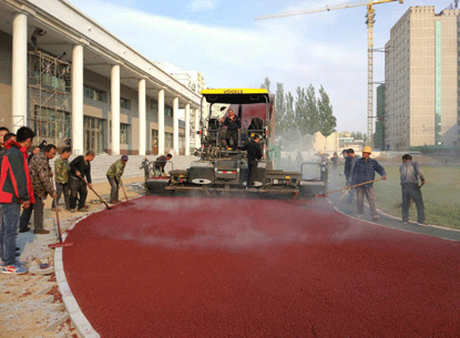 水泥路面做成彩色路面